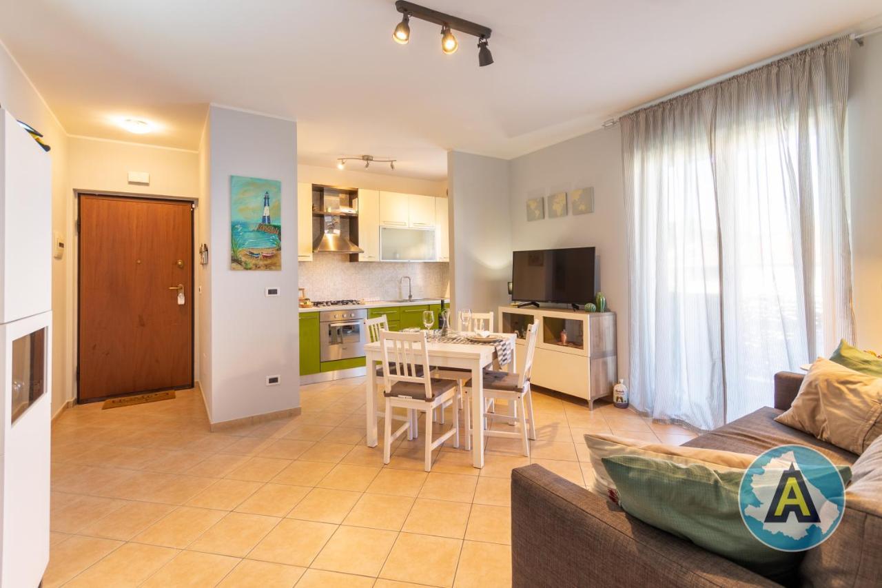 Intero Appartamento A Montesilvano 56A Екстериор снимка