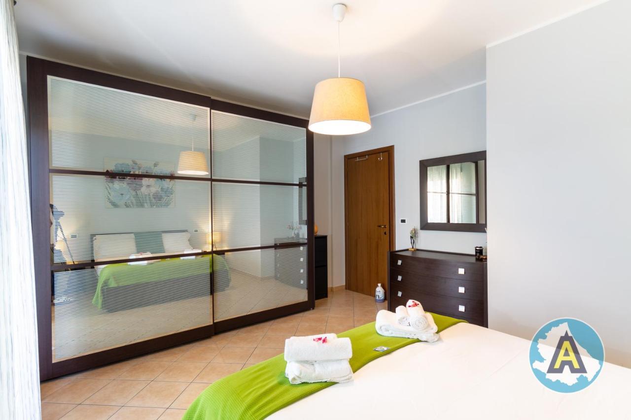 Intero Appartamento A Montesilvano 56A Екстериор снимка